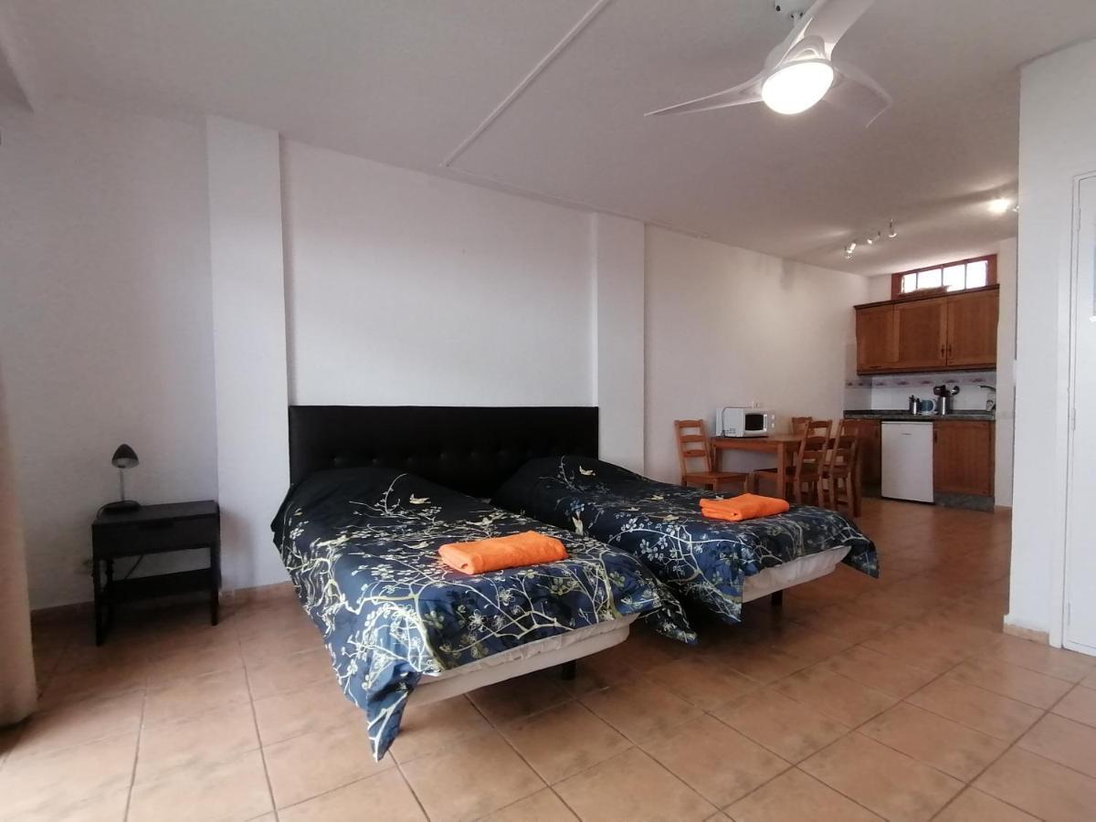 Studio In Parque Cattleya, Playa De Las Americas Luaran gambar