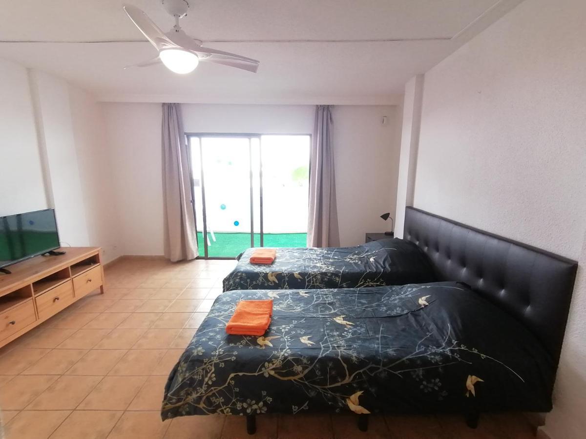 Studio In Parque Cattleya, Playa De Las Americas Luaran gambar